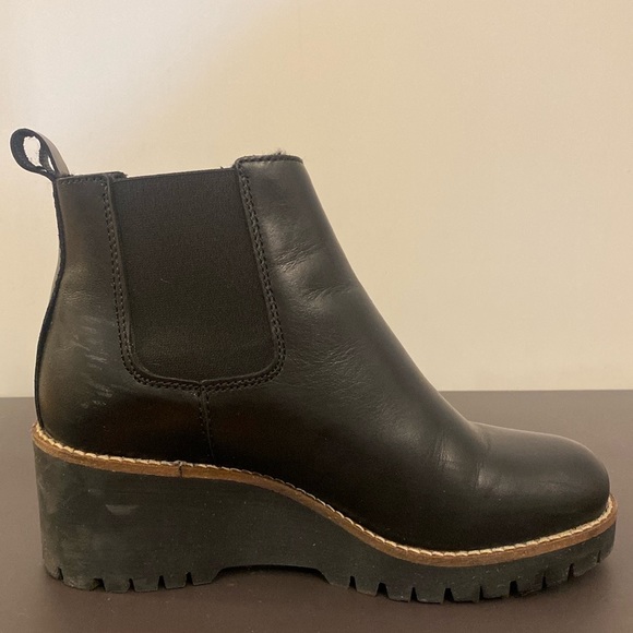 Andre Assous Paran Wedge Bootie - Picture 8 of 10